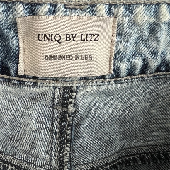 Uniq by Litz acid washed distressed flare leg jeans size 27/5 - Picture 5 of 6